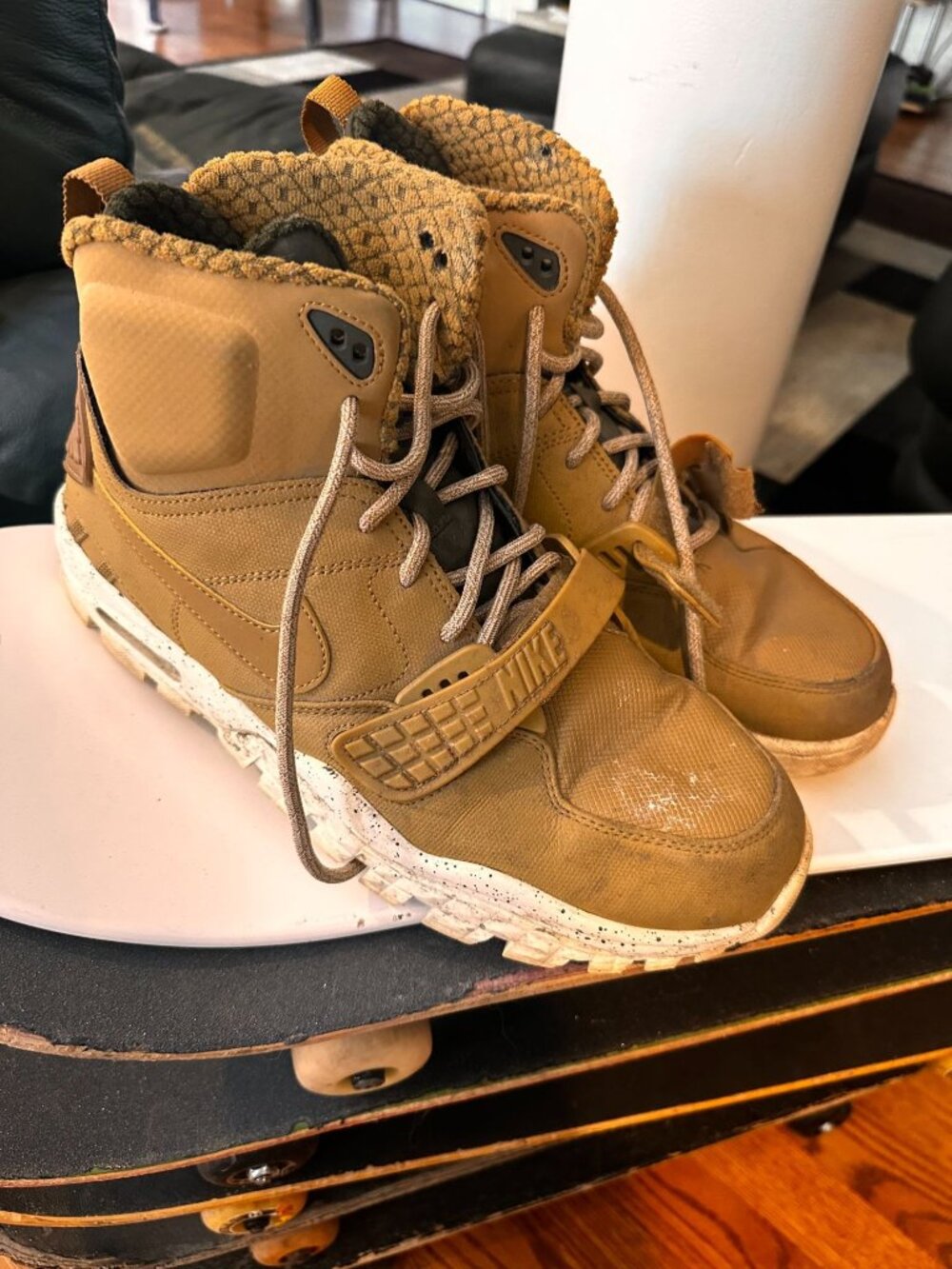 Nike Air Trainer SC II Boot Wheat 805891-700 Men’s Size 10.5